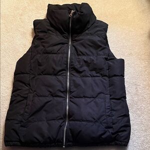 Old Navy Black Quilted Vest